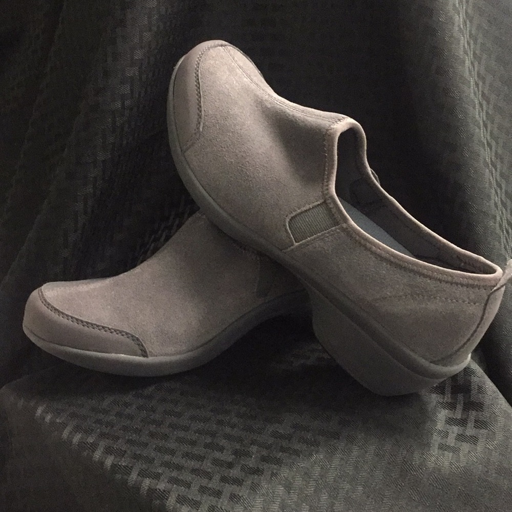 Easy Spirit Grey Brilliance Slip On